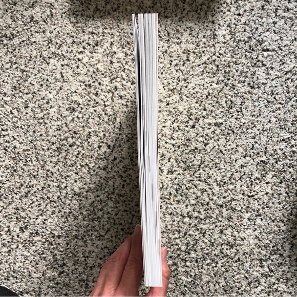 📖NWT She Reads Truth - Acts Women’s Reading Guide for Bible Study - Picture 5 of 6